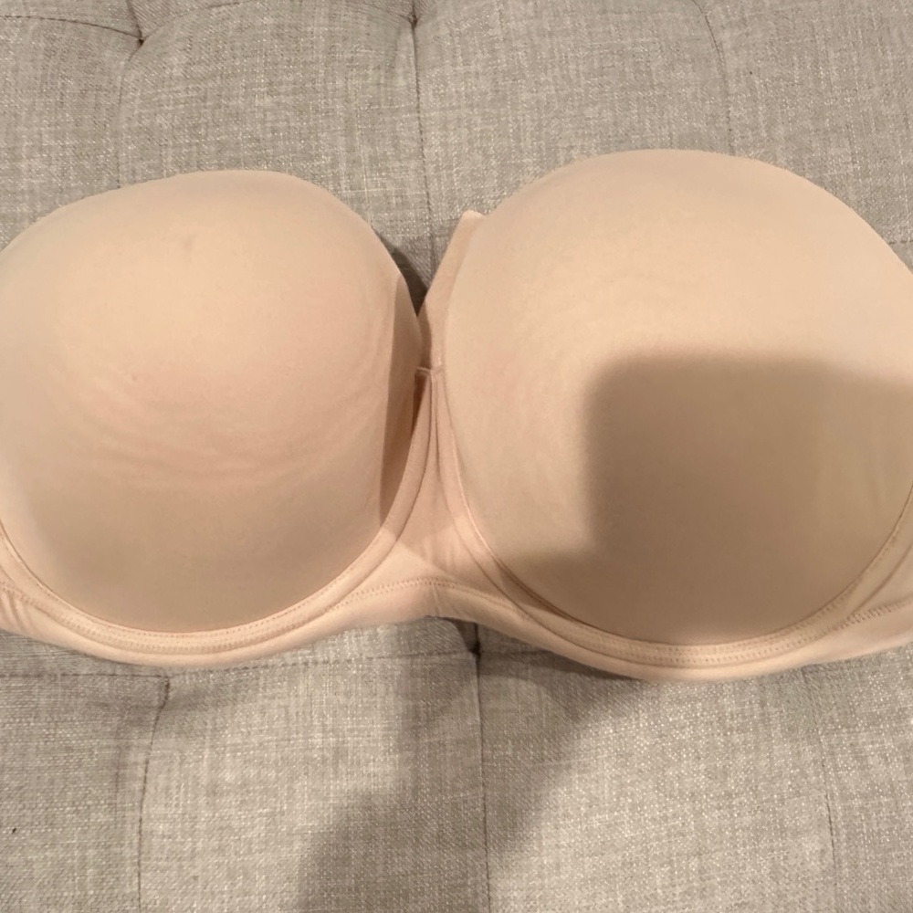 Seamless Strapless Bra - Nude